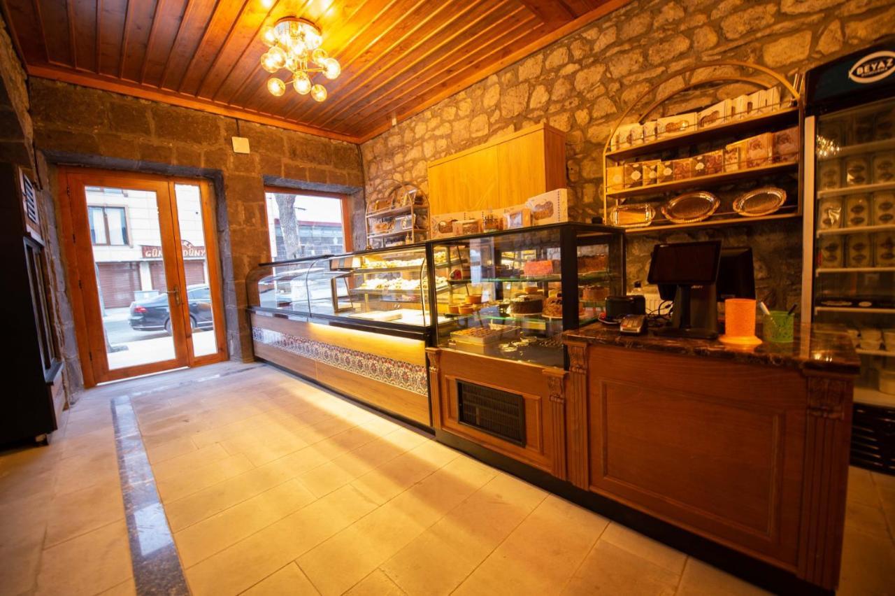 Ahiska Palas Otel Kars Exterior foto
